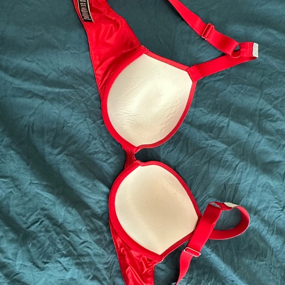 Victoria’s secret push up shine strap bra - Picture 4 of 6